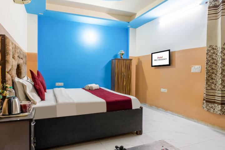 Room 17 of 29