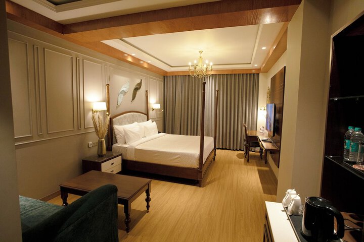 Room 16 of 72