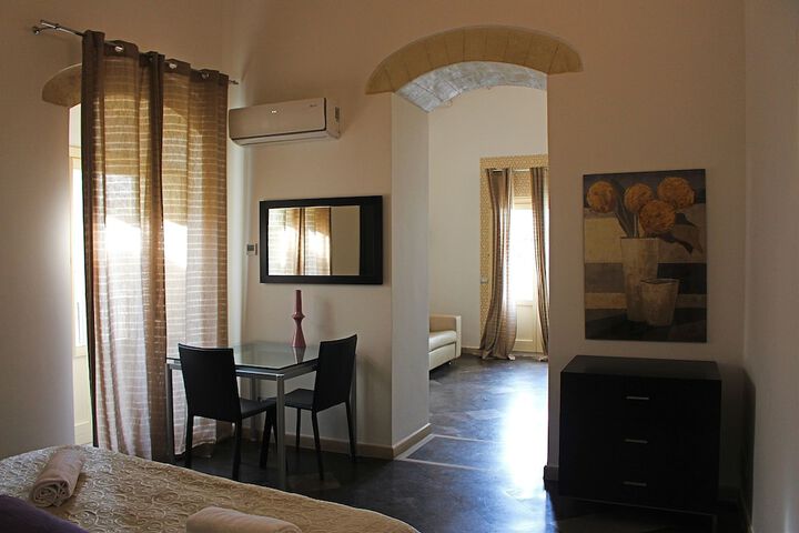 Room 17 of 96