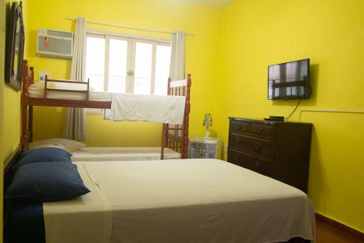 Room 5 of 68