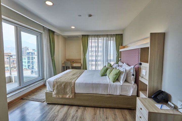 Room 27 of 119