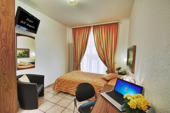 Room 4 of 26