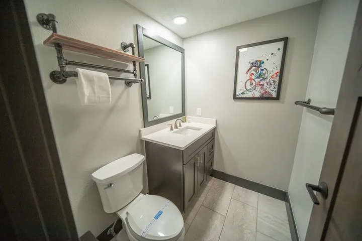 Room 8 of 23