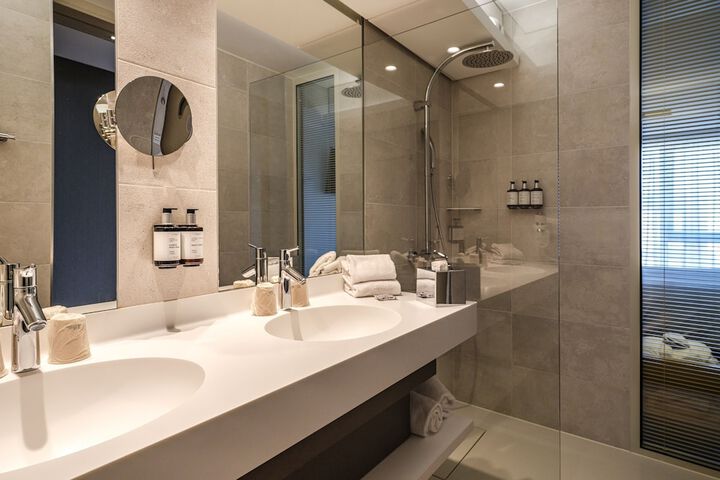Clean Restrooms
