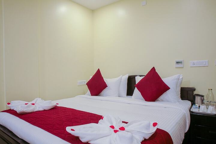 Room 4 of 14