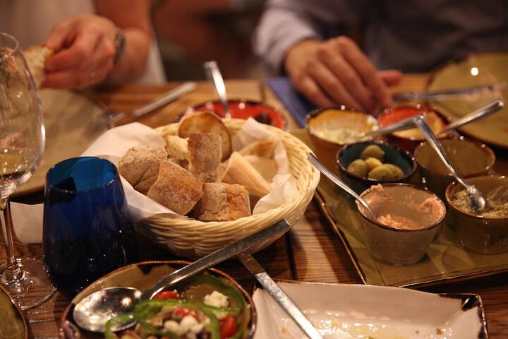 Dining 43 of 55