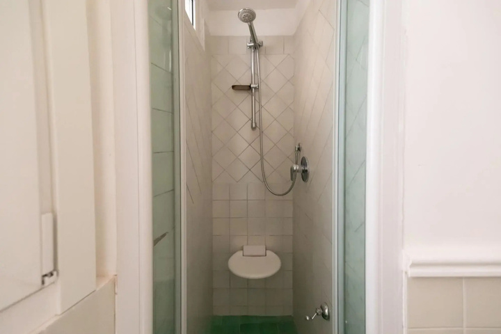 Room 8 of 24