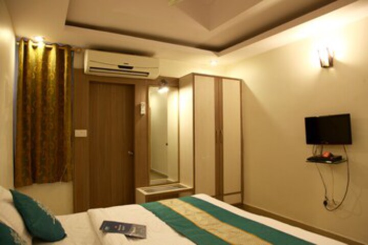 Room 29 of 35