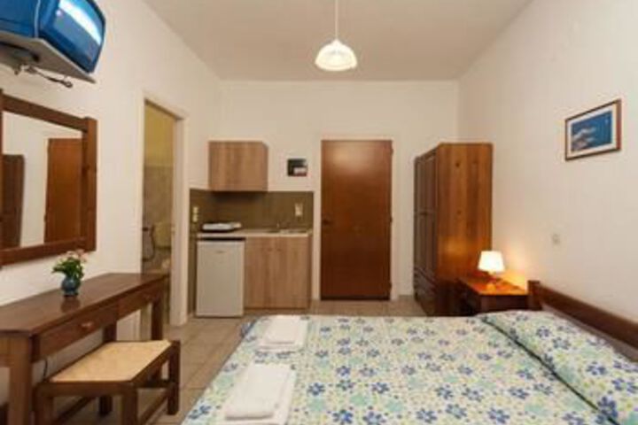 Room 15 of 19