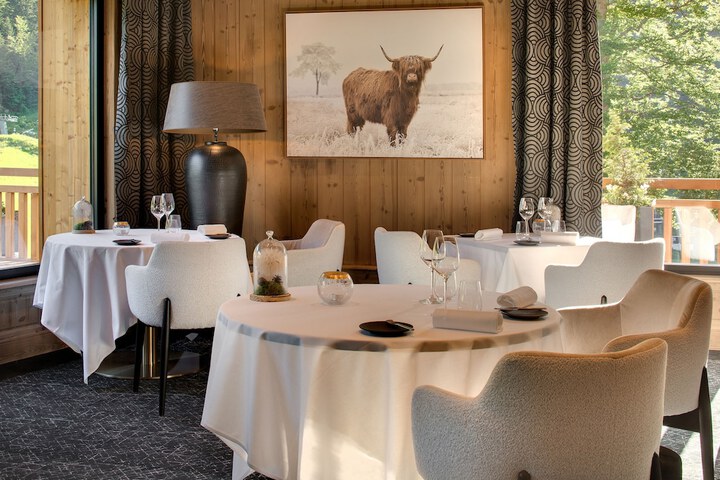 Dining 42 of 64