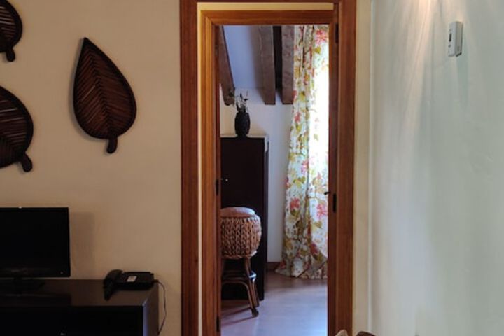 Room 35 of 121