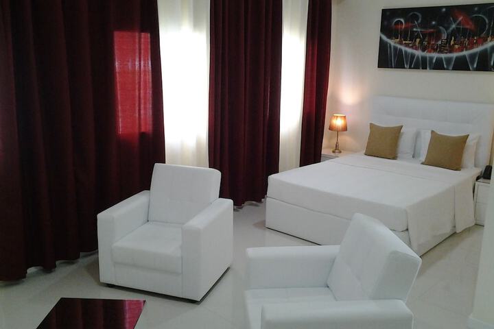 Room 8 of 63