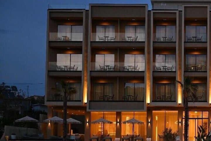 Hotel 65 of 72