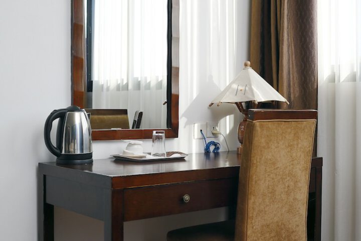 Room 8 of 39