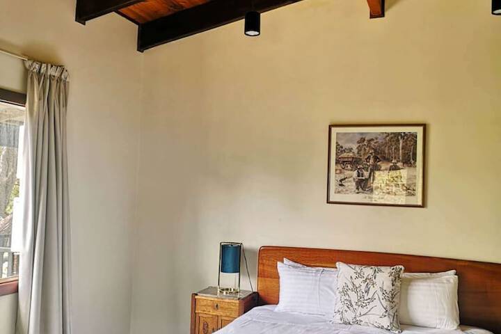 Room 42 of 127