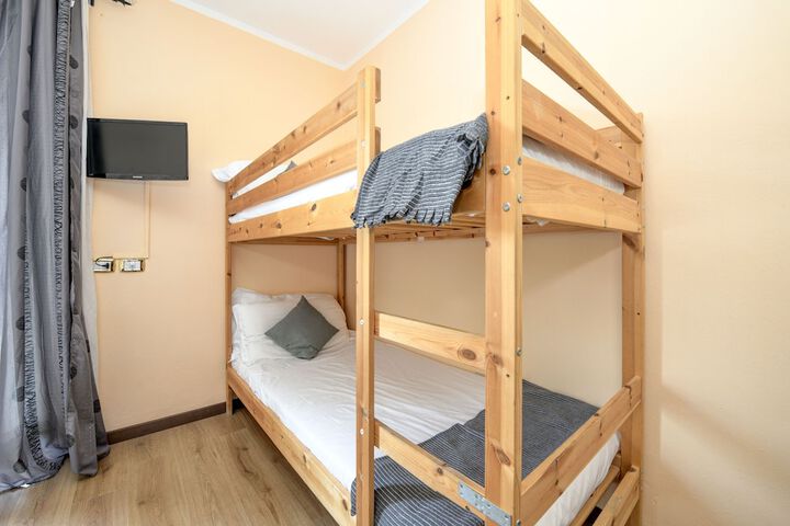 Room 19 of 50