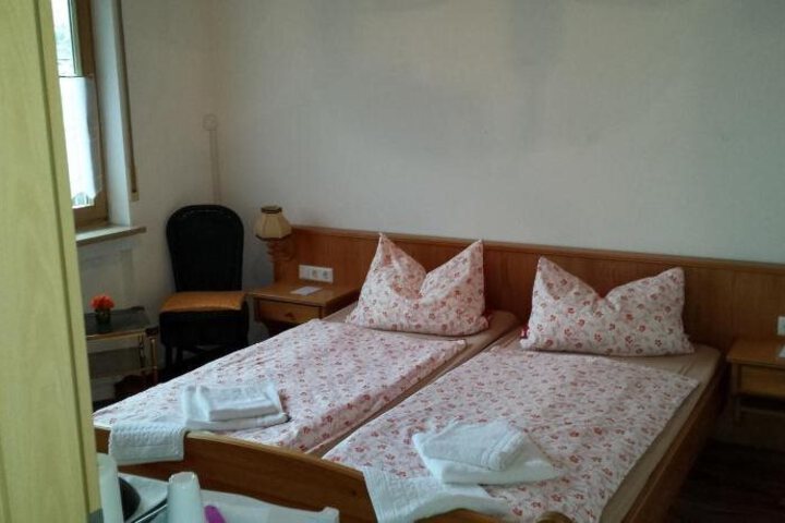 PB MONTEUR FERIENZIMMER