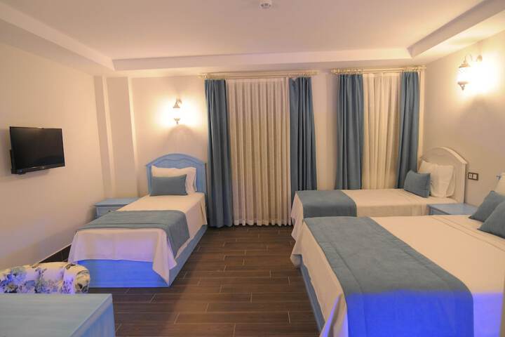 Room 15 of 73