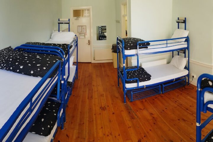 Room 18 of 37