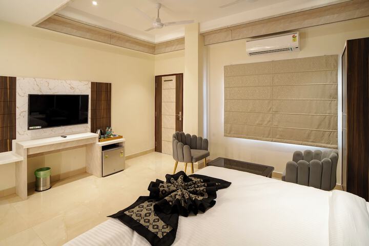 Room 25 of 52
