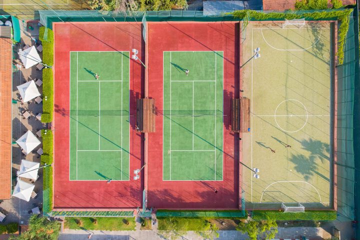 Tennis court