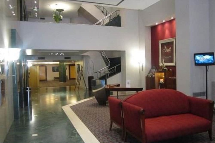 Guest Lobby