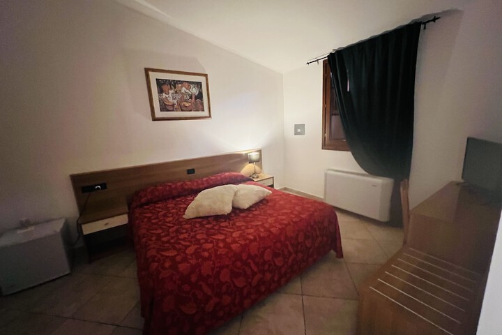 Room 3 of 13