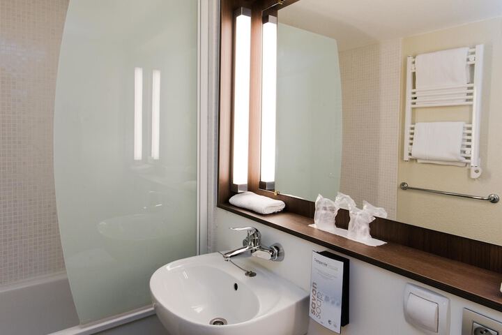 Clean Restrooms