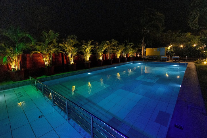 Pool 60 of 117