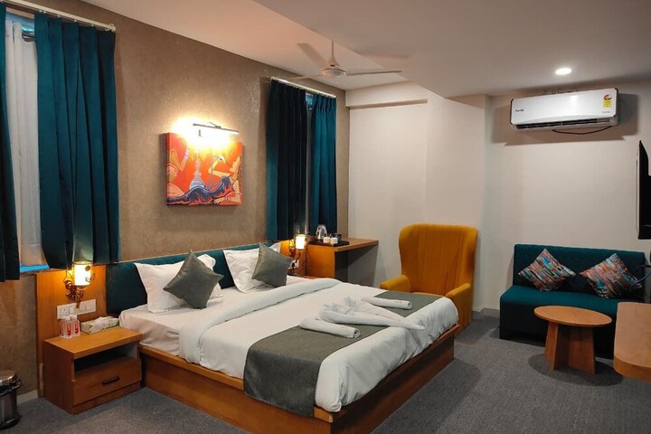 Room 27 of 55