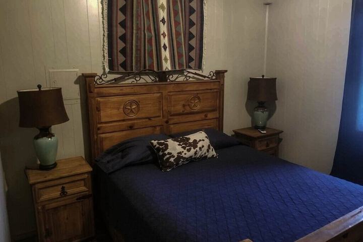 Room 15 of 917