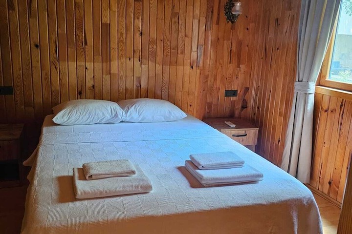 Room 7 of 91