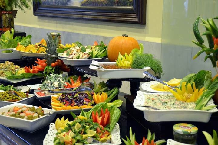 Dining 84 of 110