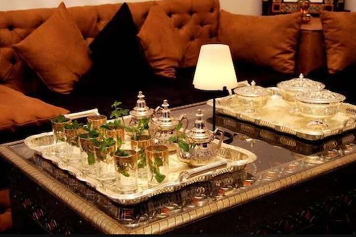 Lounge 21 of 27