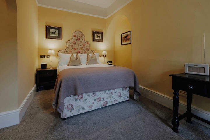 Room 16 of 57