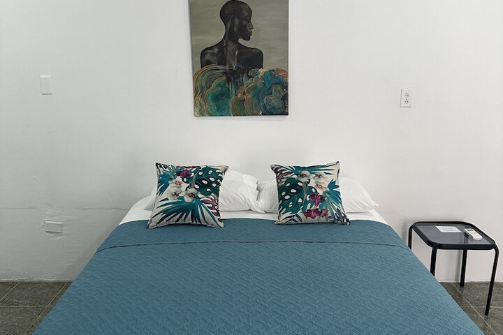 Room 9 of 53