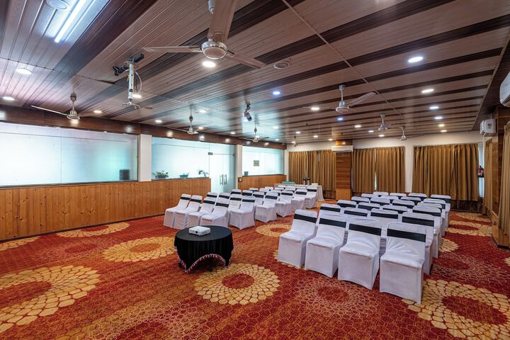 Ballroom/Hall 103 of 109