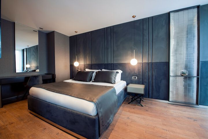 Room 12 of 38