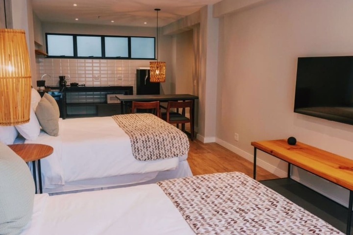 Room 45 of 100