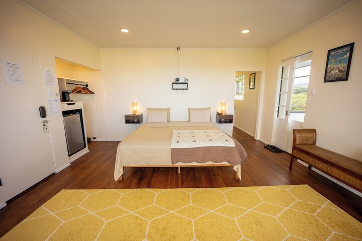 Room 15 of 50