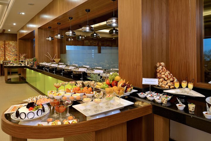 Dining Photos