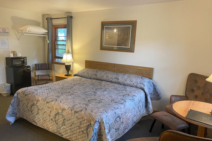 Room 16 of 75