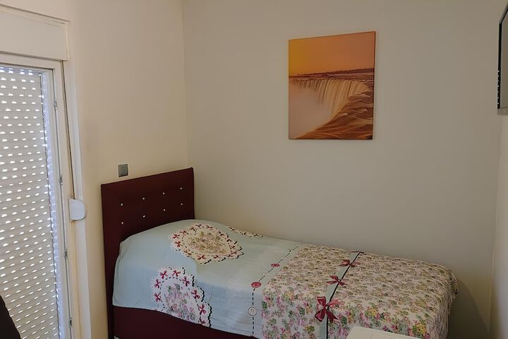 Room 6 of 36