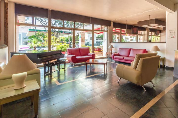 Guest Lobby