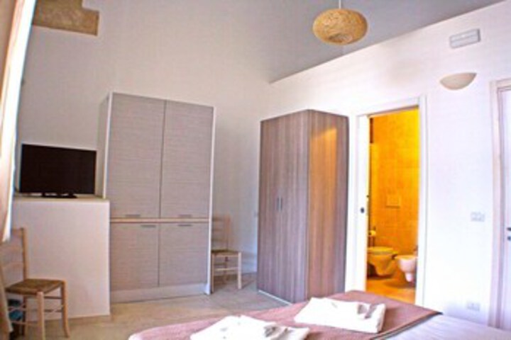 Room 40 of 45