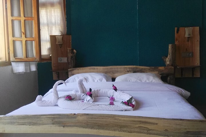 Room 3 of 47