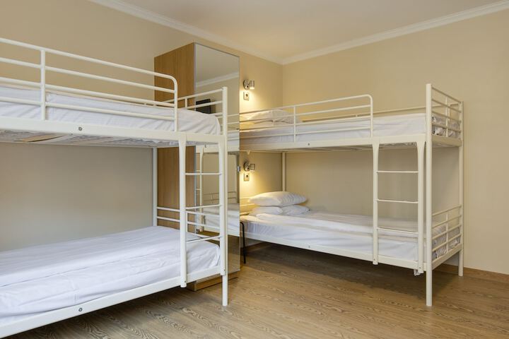 Room 11 of 29