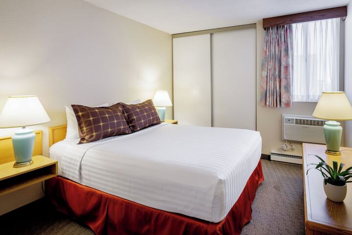 Room 3 of 46