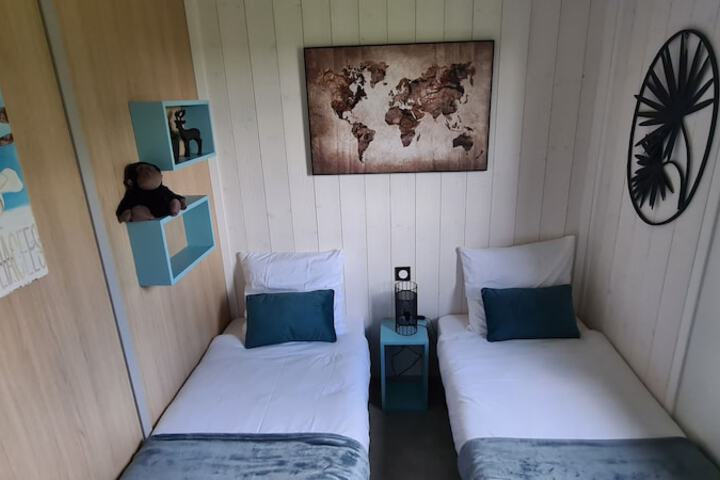 Room 8 of 64