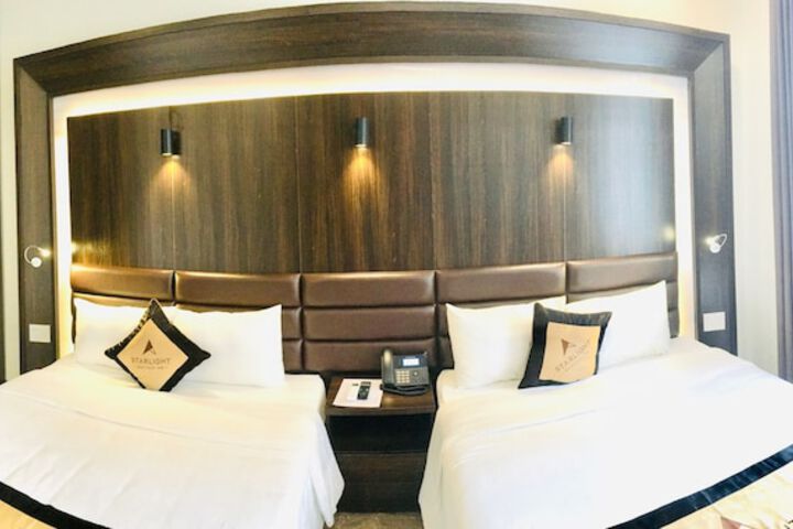 Room 8 of 48